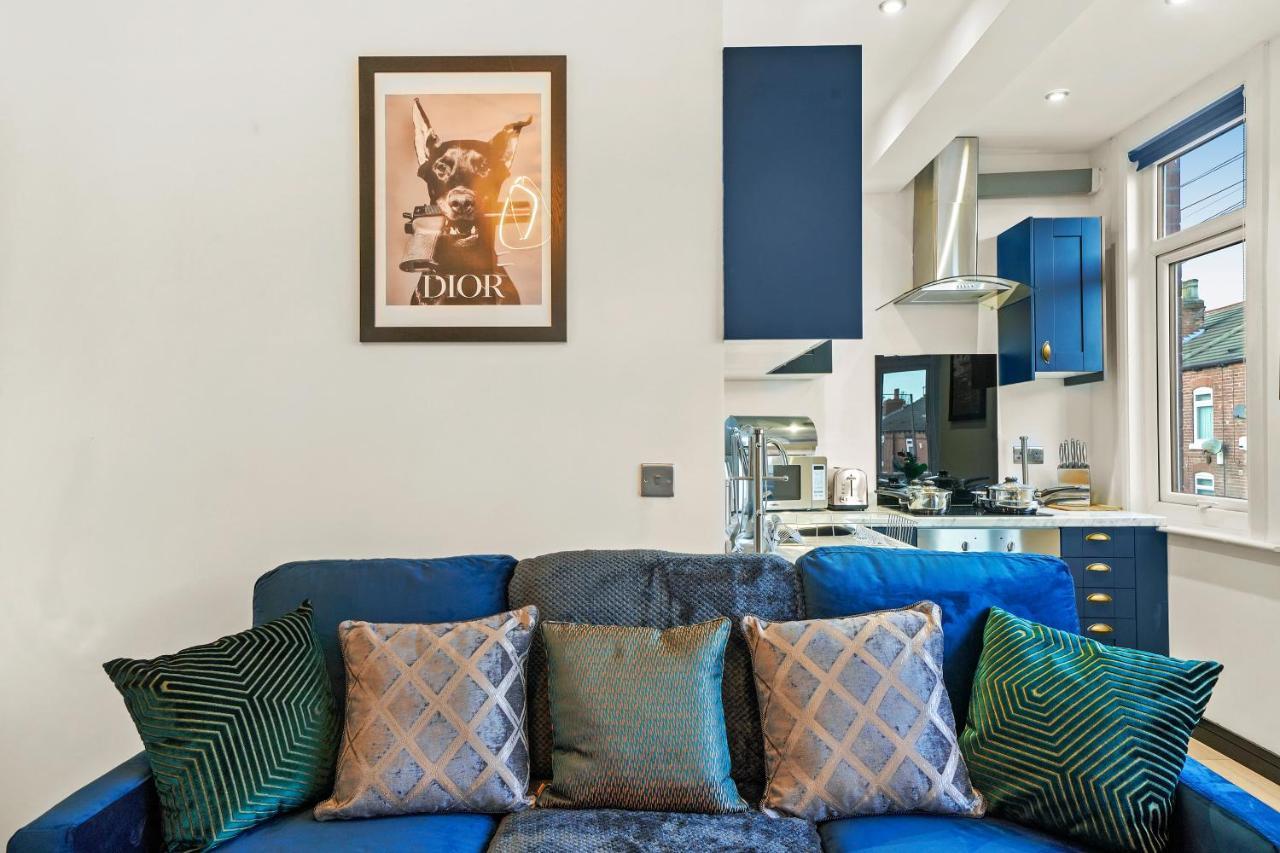 Appartamento Stylish Yorkshire Gem - Sleeps 4 - Great Location Castleford Esterno foto